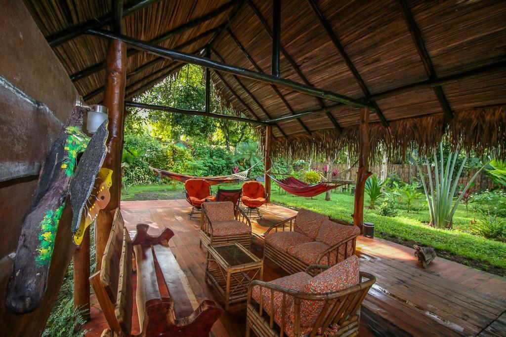 Guava Lodge Playa Matapalo Esterno foto